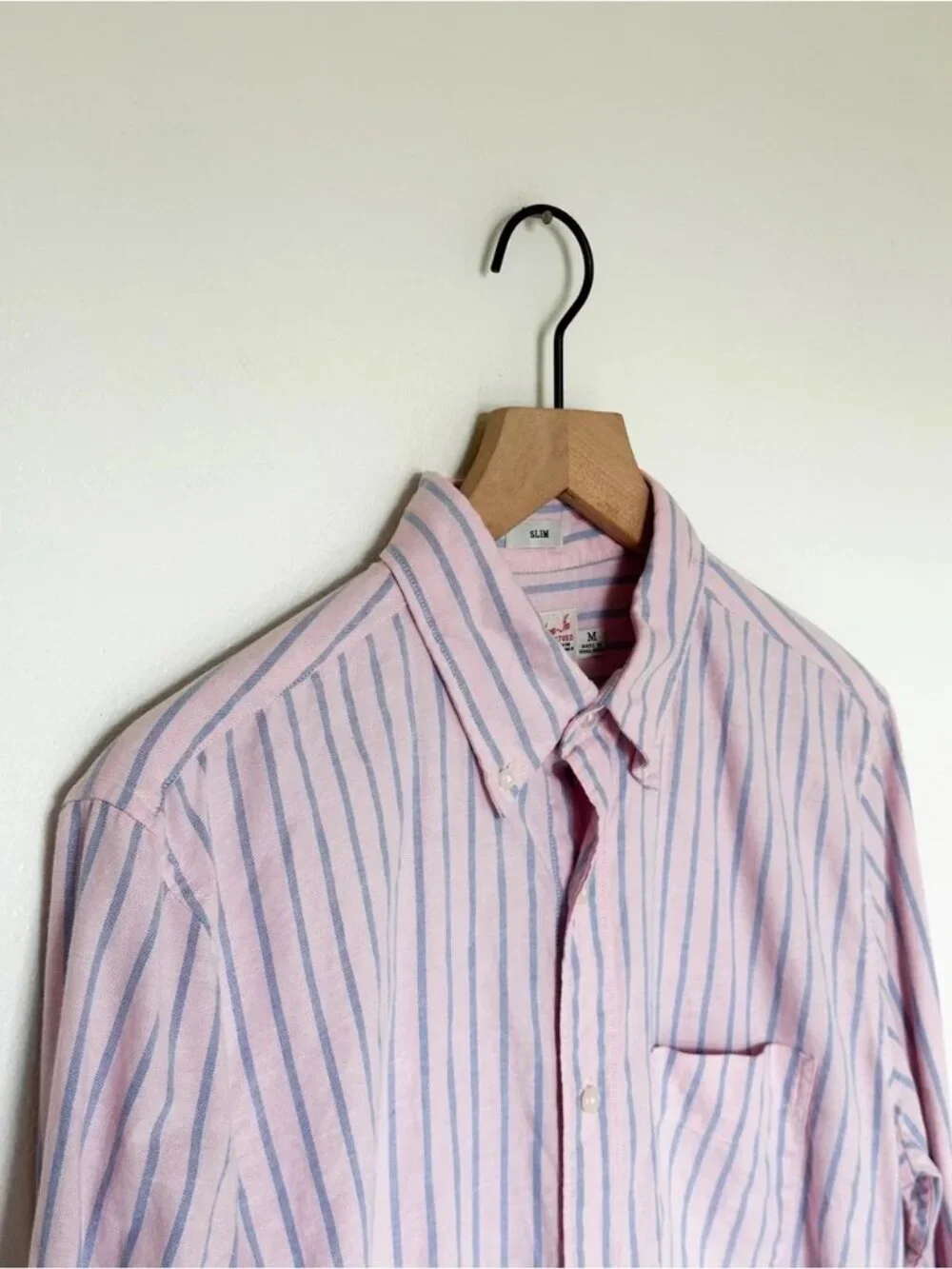 J Crew The Broken-In Oxford Slim Pink with light blue Stripe Button-Down Shirt-M